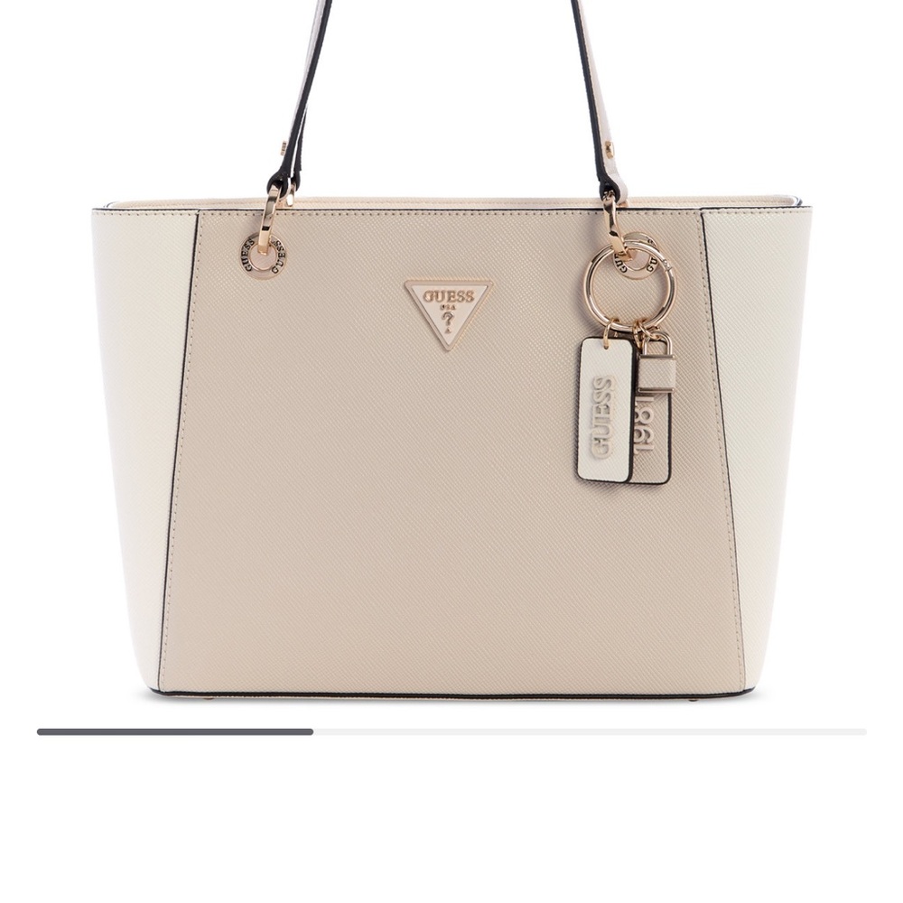 GUESS Elegant Beige Tote